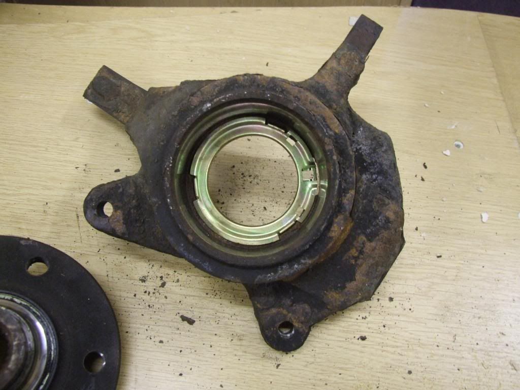 [Vivaro] Wheel Bearing / Inner Tie Rod / Anti Roll Bar Bushes