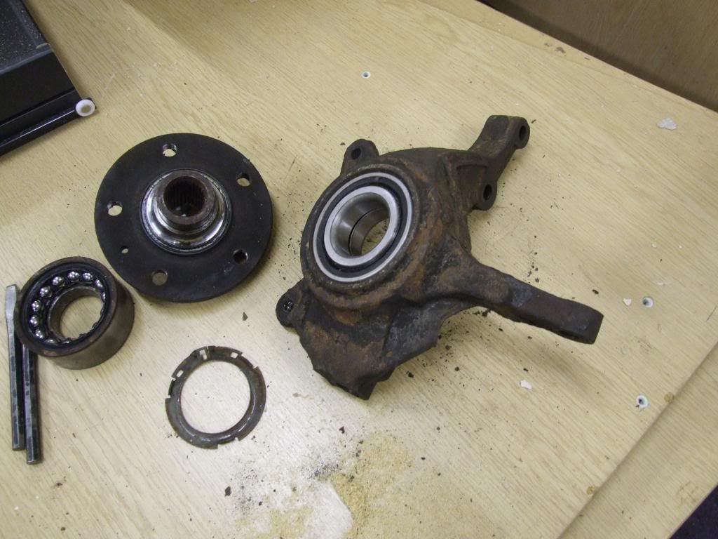 [Vivaro] Wheel Bearing / Inner Tie Rod / Anti Roll Bar Bushes