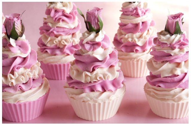 Cupcakes%20white%20base%20shabby%20chic%20cake%20with%20purple%20rose%20top.jpg