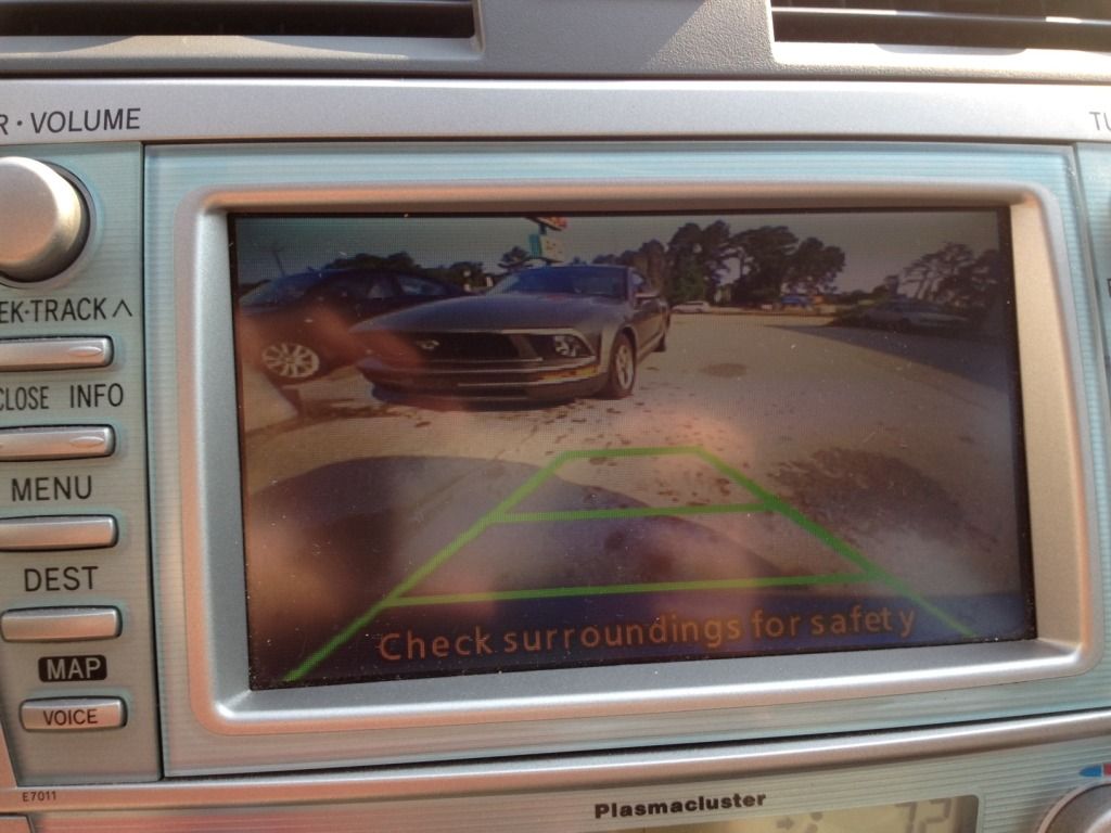does toyota camry have backup camera #2