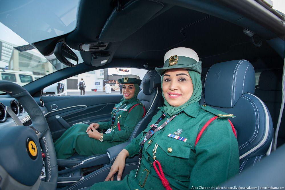 Суровые девчонки из полиции Дубая... 