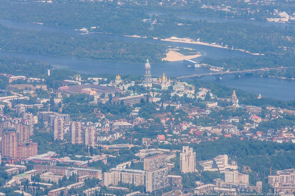 Киев - самый красивый город на Земле с самолета! 