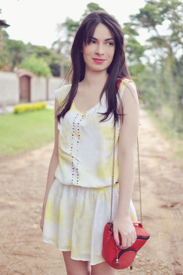 look vestido tie-dye