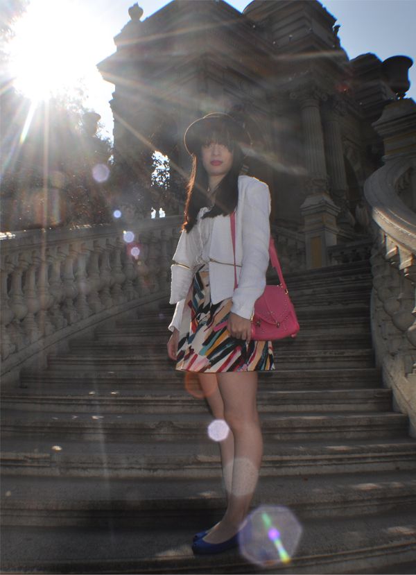 look rosa azul branco marrom