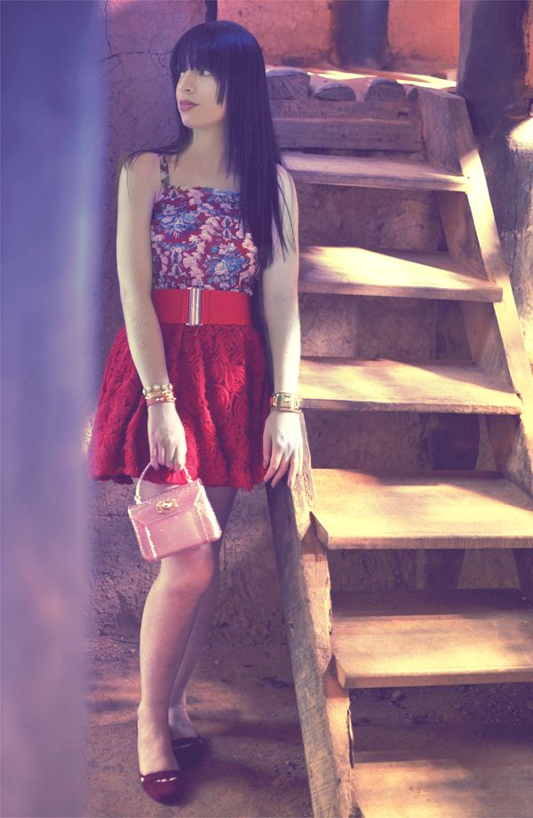look saia de rosas