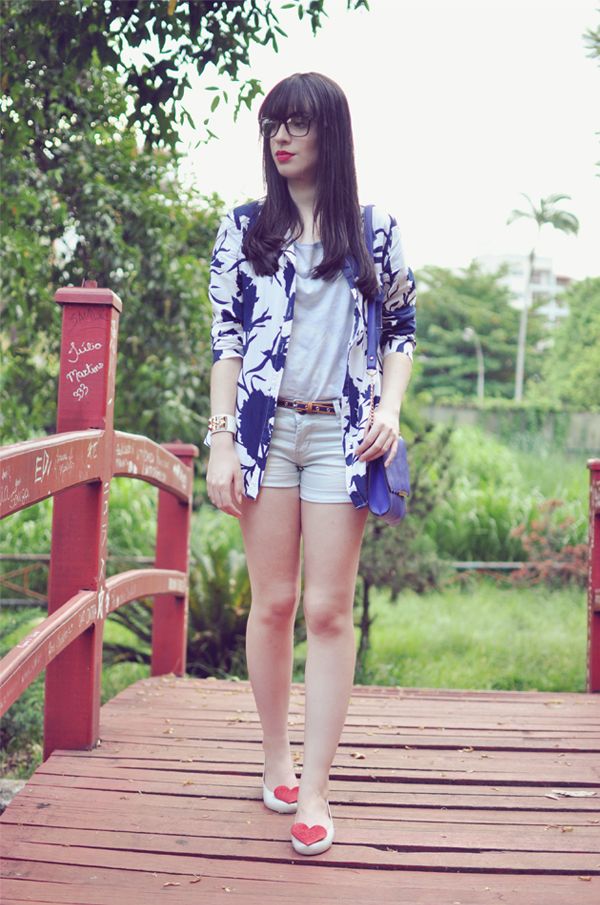 look azul e vermelho