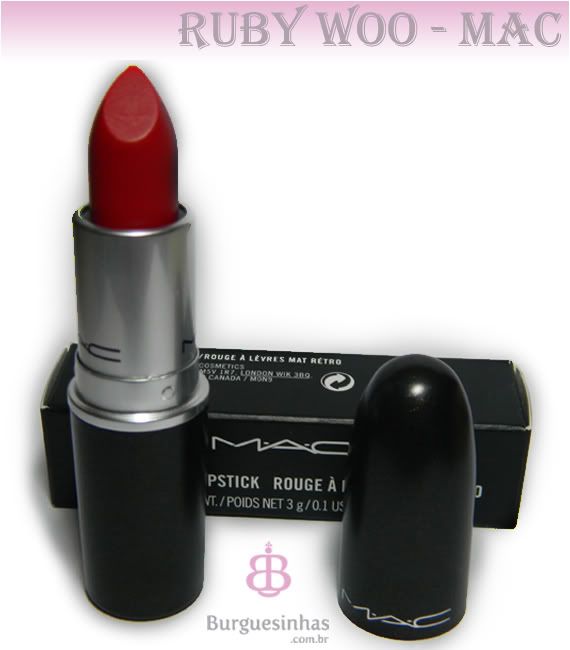 MAC Ruby Woo Swatch