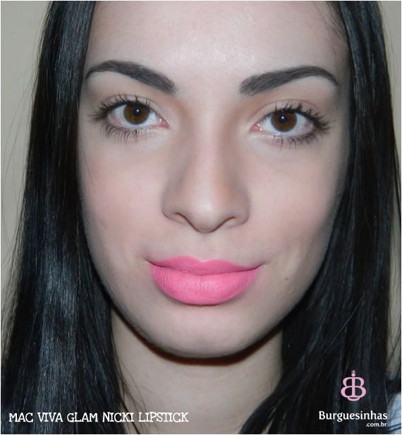 MAC Viva Glam Nicki Swatch