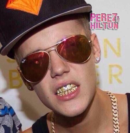 justin-bieber-gold-grill_zps1e081c97.jpg