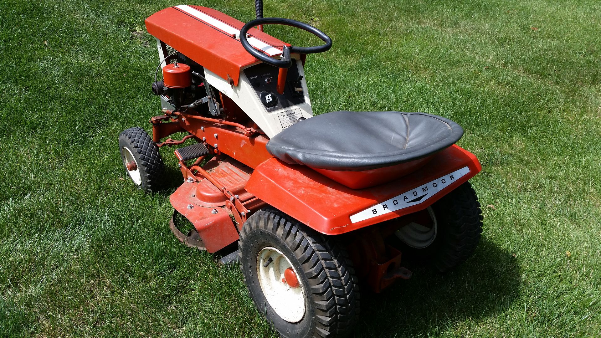 Simplicity Broadmoor With Deck And Accessories SW MI MyTractorForum Com The Friendliest