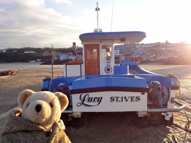 http://i1239.photobucket.com/albums/ff516/ScillyHH/Toyvoyagers%202/DSC09910_zps4f1ba4c2.jpg