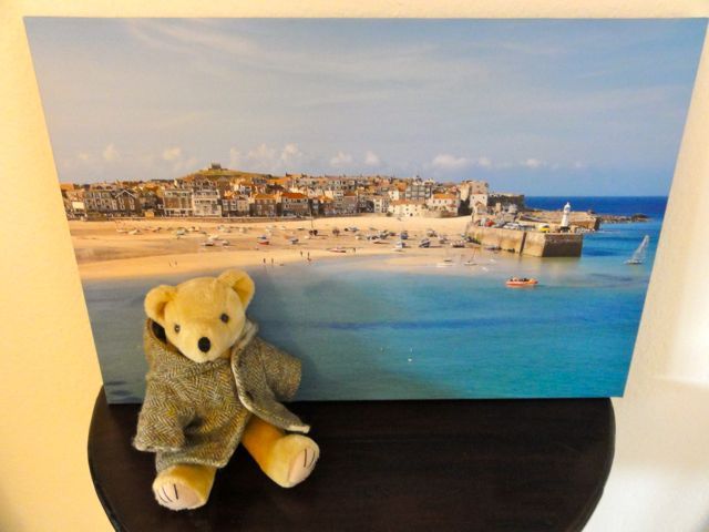 http://i1239.photobucket.com/albums/ff516/ScillyHH/Toyvoyagers/DSC03508.jpg