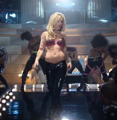 Britney_Spears_-_Breathe_on_Me_in_The_Zo