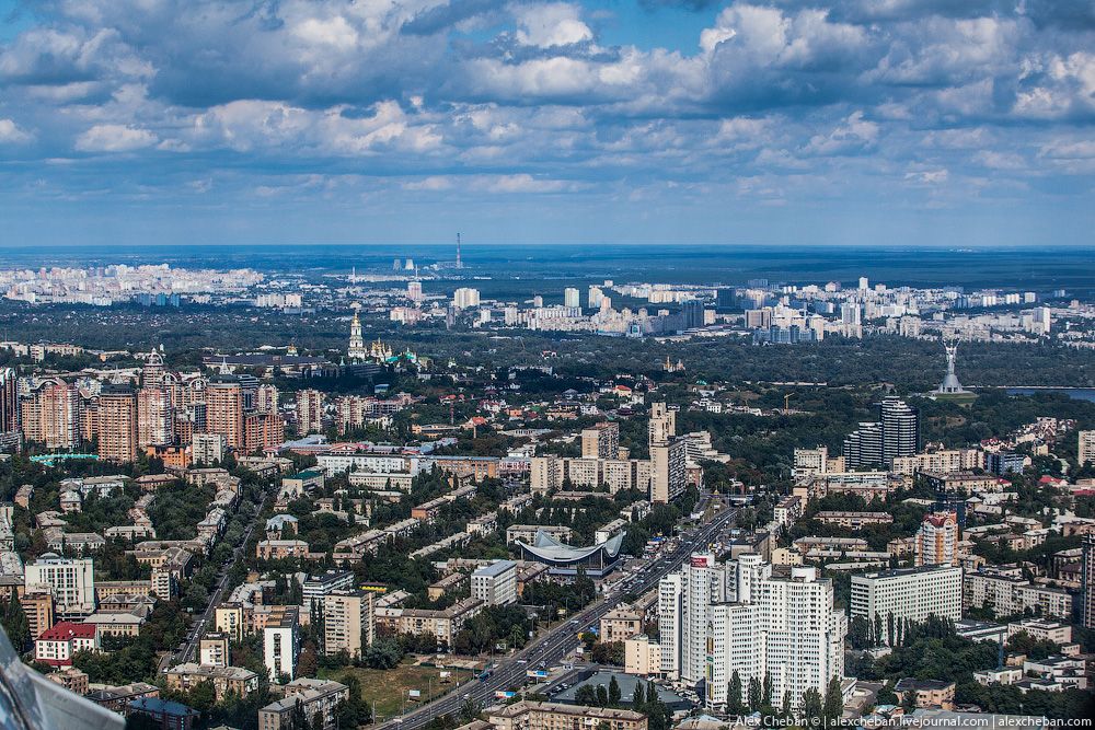 Киев п. Киев с птичьего полета. Киев с высоты. Киев с высоты птичьего. Город Киев с высоты птичьего полета.