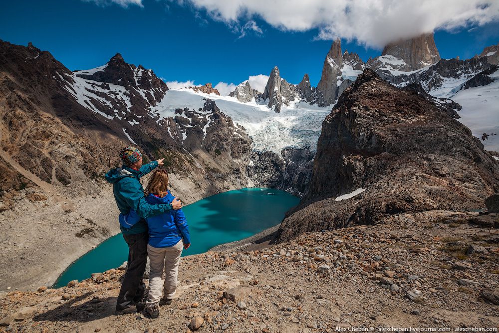 В какой стране находится патагония. Плато Патагония. Лагуна-де-Лос-Трес. Patagonia Каспания. Патагония люди.
